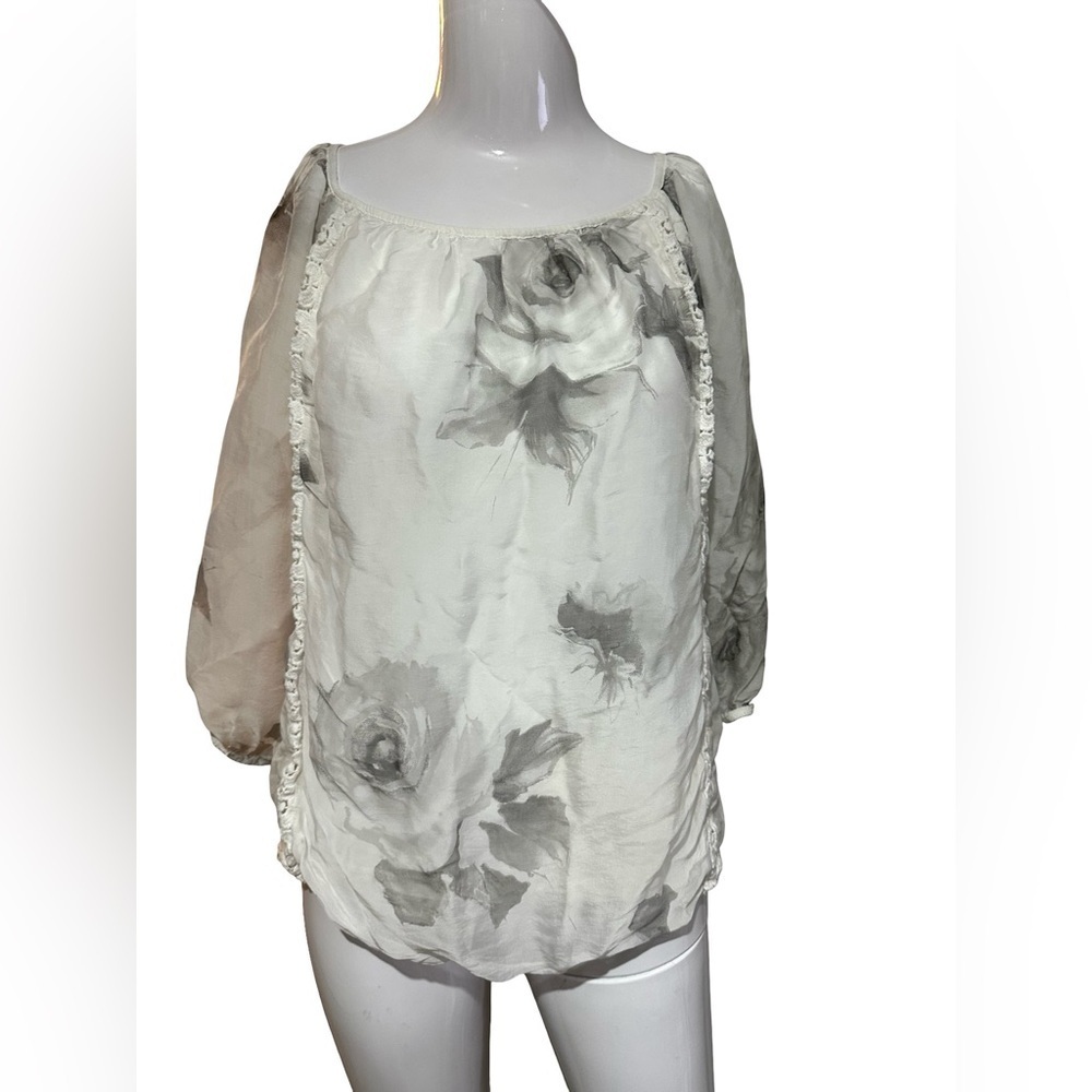 Elegant Floral Blouse with Sheer Sleeves
